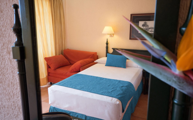 BLUESEA Costa Jardín Spa
