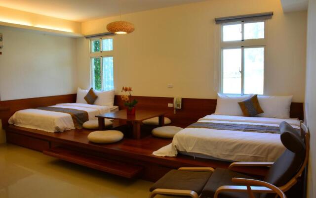 Simple Happiness Hostel