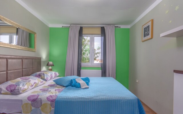 Wonderful, Modern Villa With Pool, Whirlpool and Garden, Near Rovinj