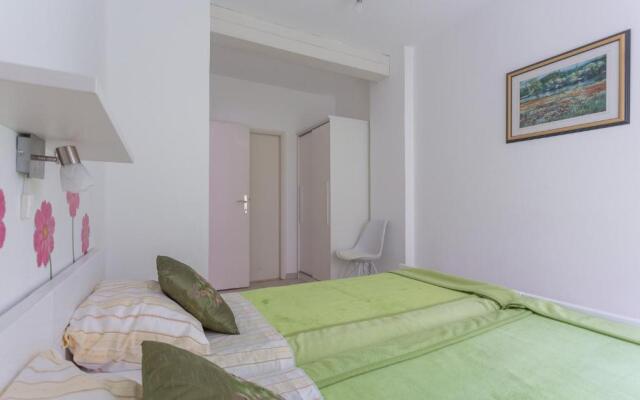 Apartments Mara