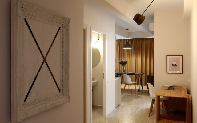 The Marble Suites, PLAKA