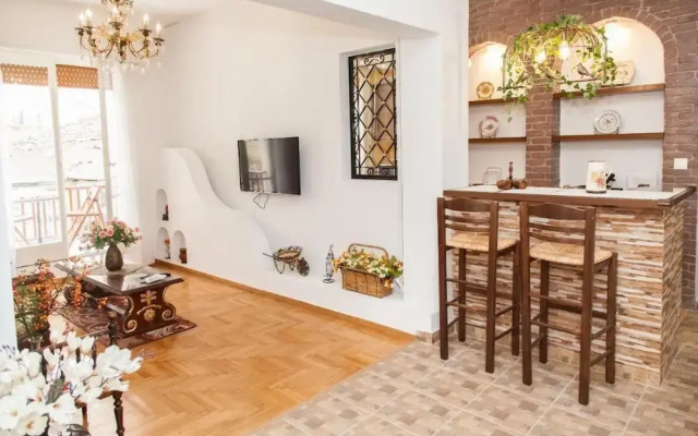 Beautiful Apartment in Pagkrati-GTD95601