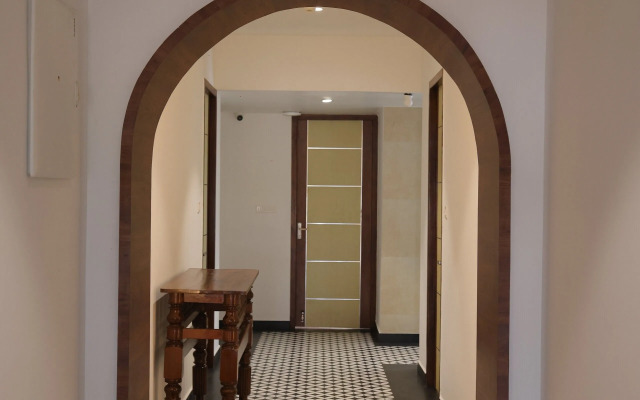 Pondy Heights - Suites and Studios