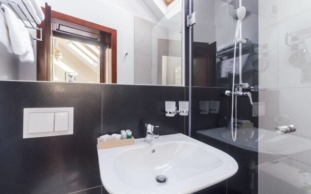 Antler Boutique Hotel