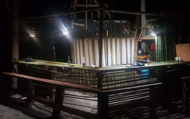 Backpackers Island Beach Camp - Adults Only