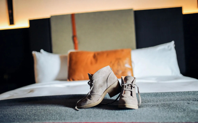 The George, by Valencia Hotel Collection