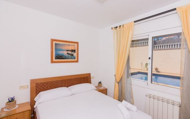 HomeHolidaysRentals Aube - Costa Barcelona