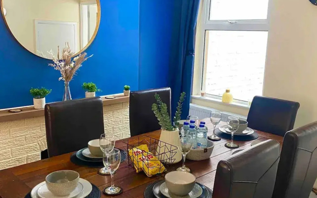 4BR House Popular Ravenhill Road