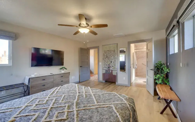 < 1 Mi to Dtwn: Home w/ Deck in Clarkdale!