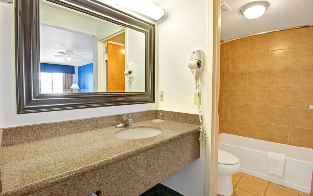 Days Inn by Wyndham El Paso West