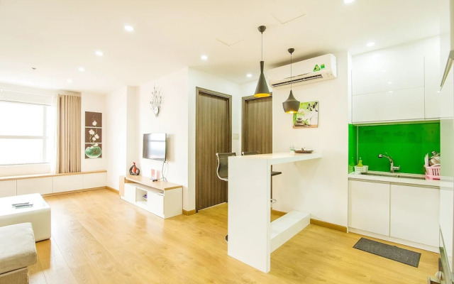 Henry Apartment Sunrise City