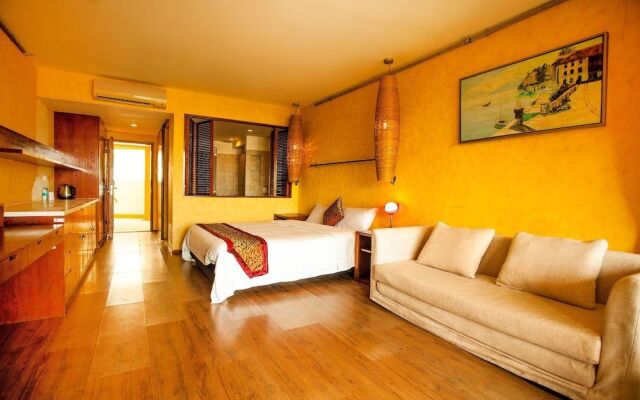 Ling Hai Apartment