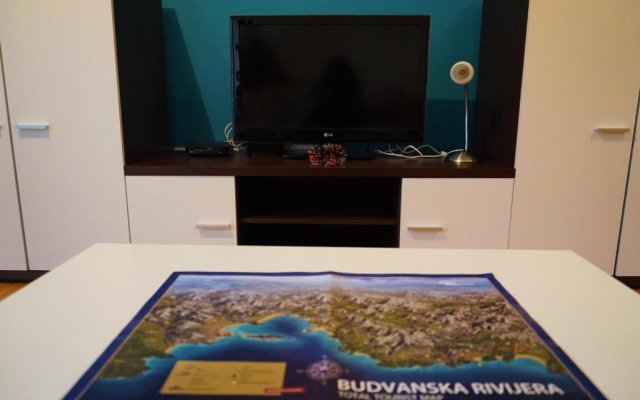 One bedroom apartment with sea view in Budva