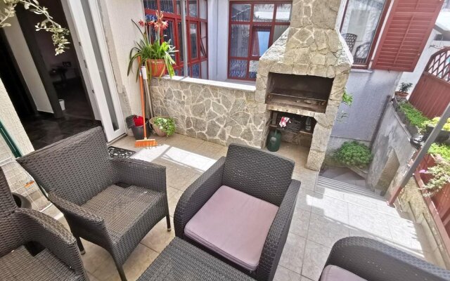 Apartment with 3 Bedrooms in Pula, with Furnished Terrace And Wifi - 3 Km From the Beach