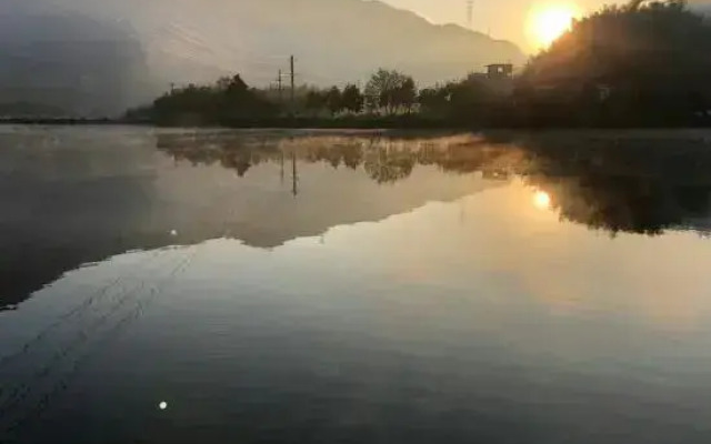 Ningguo Hongcun Riverside Homestay