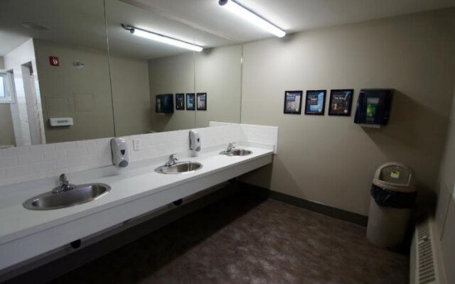 HI Calgary City Centre - Hostel