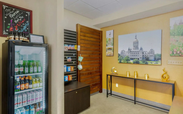 The Capitol Hotel