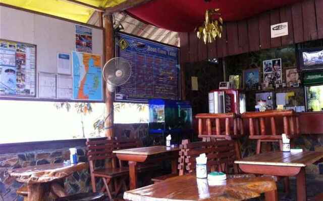 Farang Bar Guesthouse