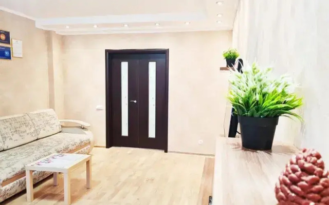 Apartaments Novosibirska, st. Kirova, 27/3-2 Floor