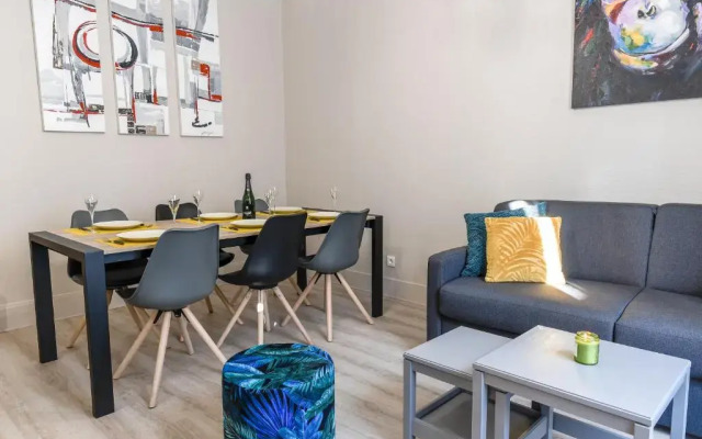 Monkey 2 SALLES DE BAIN hypercentre 6 pers