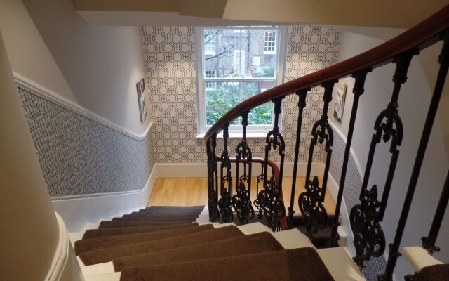 Clarincarde Gardens Apartment