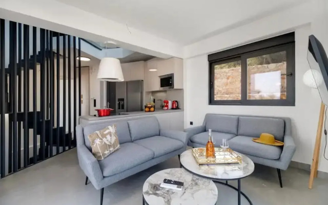 Villa Andria With 5 Bedrooms and 5 Bathrooms