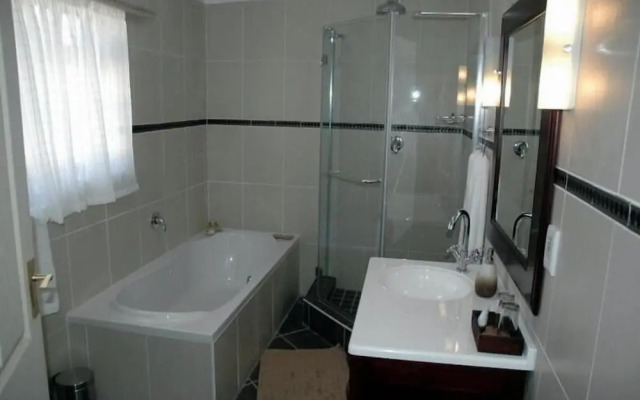 Kronenhoff Guest House
