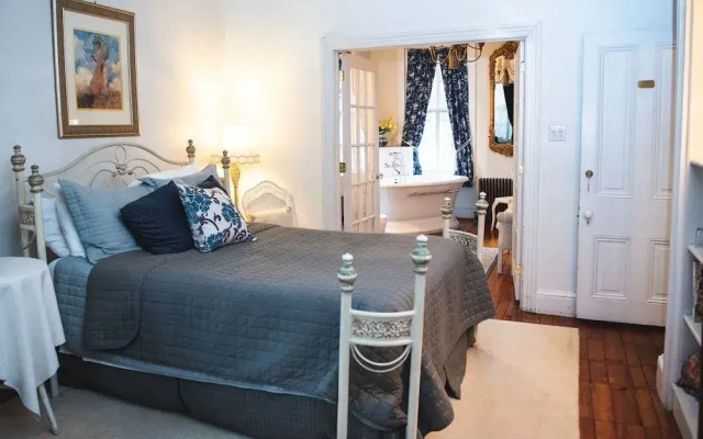 Faunbrook Bed & Breakfast