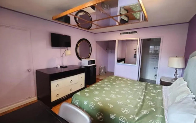 Motel Edgebrook Chicago North Shore by OYO