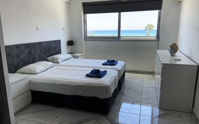 Nissi Adonis Suites