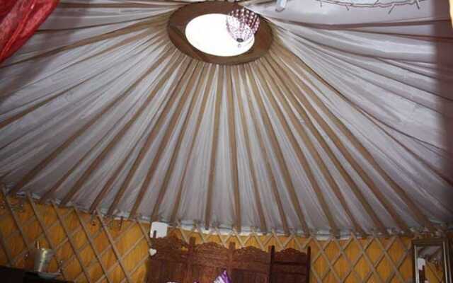 Woodside Spa & Glamping