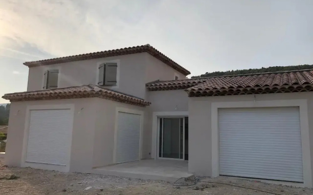 Maison provençale proche de la mer