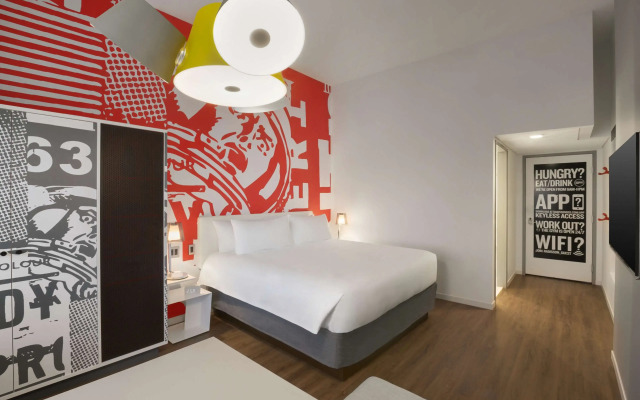 Radisson RED Minneapolis Downtown