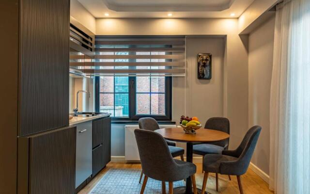 Sala Suites