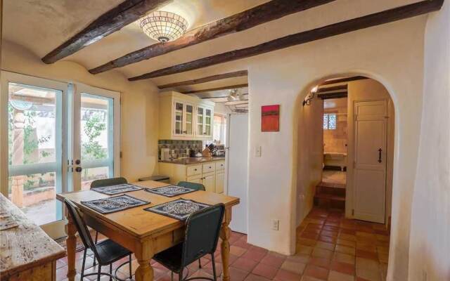 Camino Cabra - Two Bedroom Home