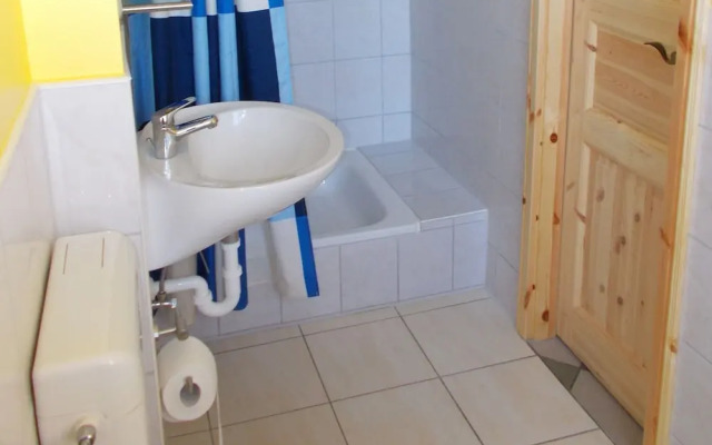 Modern Apartment in Elmenhorst Near Sea