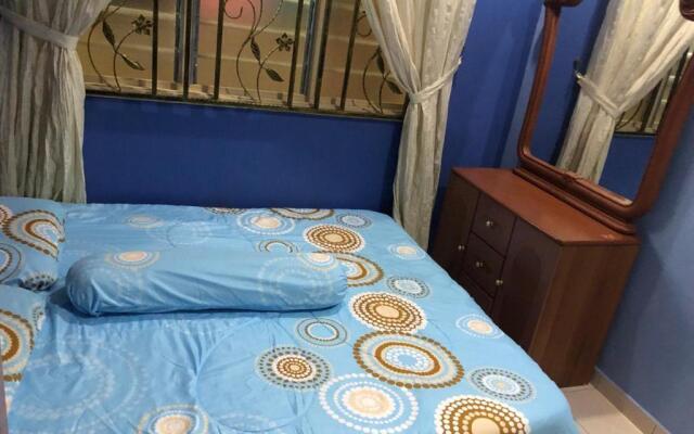 Rosalinda Homestay at Senawang