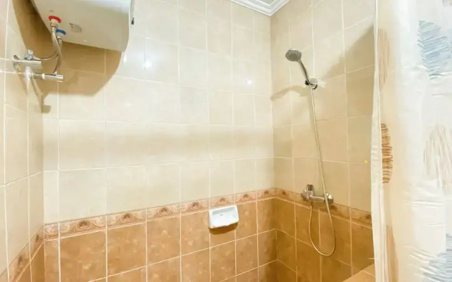 Spacious And Comfy 3Br At Puri Garden Apartment