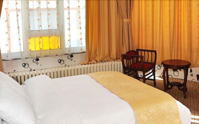 Saray Hotel