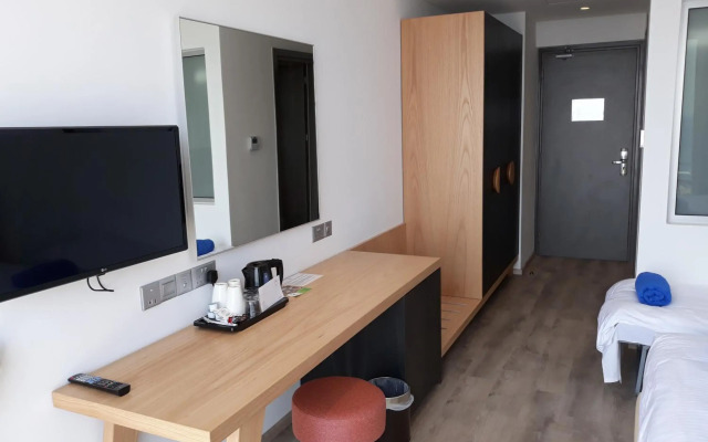 Protaras Plaza Hotel