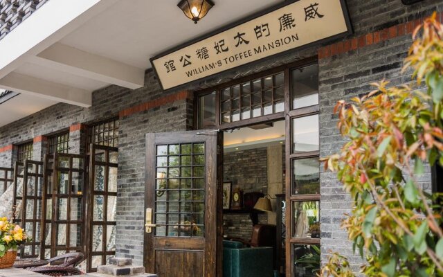 William's Toffee Mansion