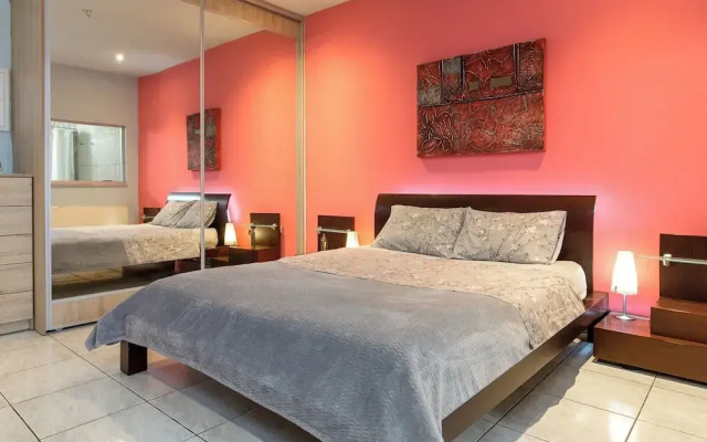 Krousonas Mountain View Suite