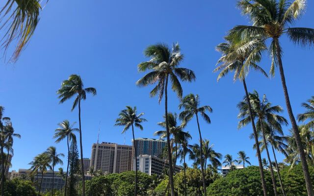 Waikiki Heritage Hotel