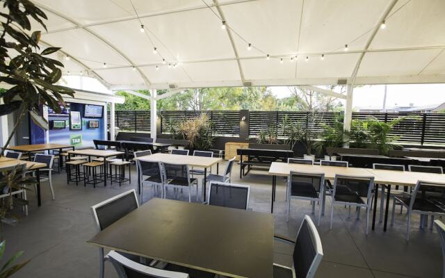 Boatrowers Hotel Stockton