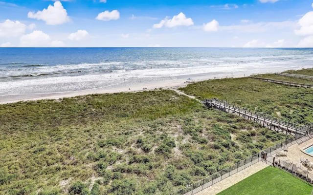 Ocean and Amelia Island View Condo with Oceanside Pool Access by RedAwning