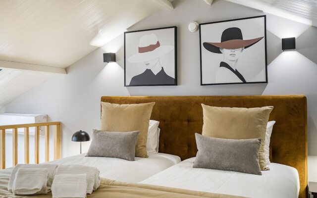 Comendador 1895 Apartments