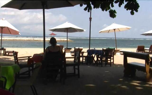 Laghawa Beach Inn Hotel