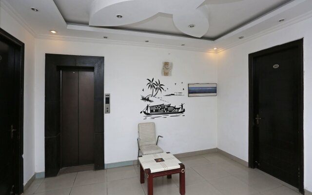 OYO 6895 Hotel Cybercity Rooms & Suites