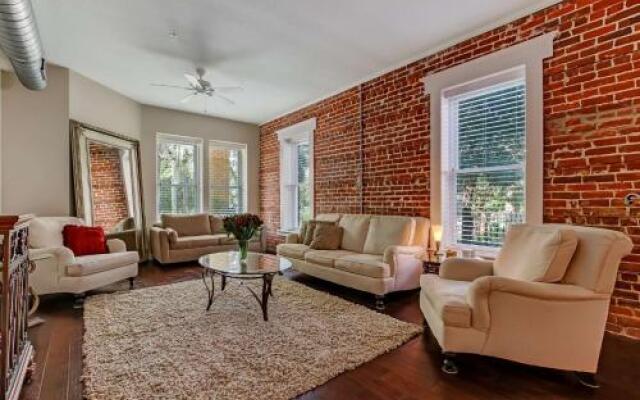 JBH 115 W 2nd Apt #1