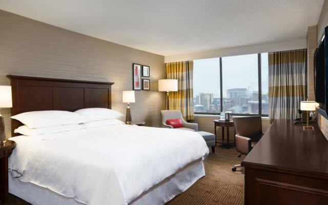 Sheraton Philadelphia University City Hotel